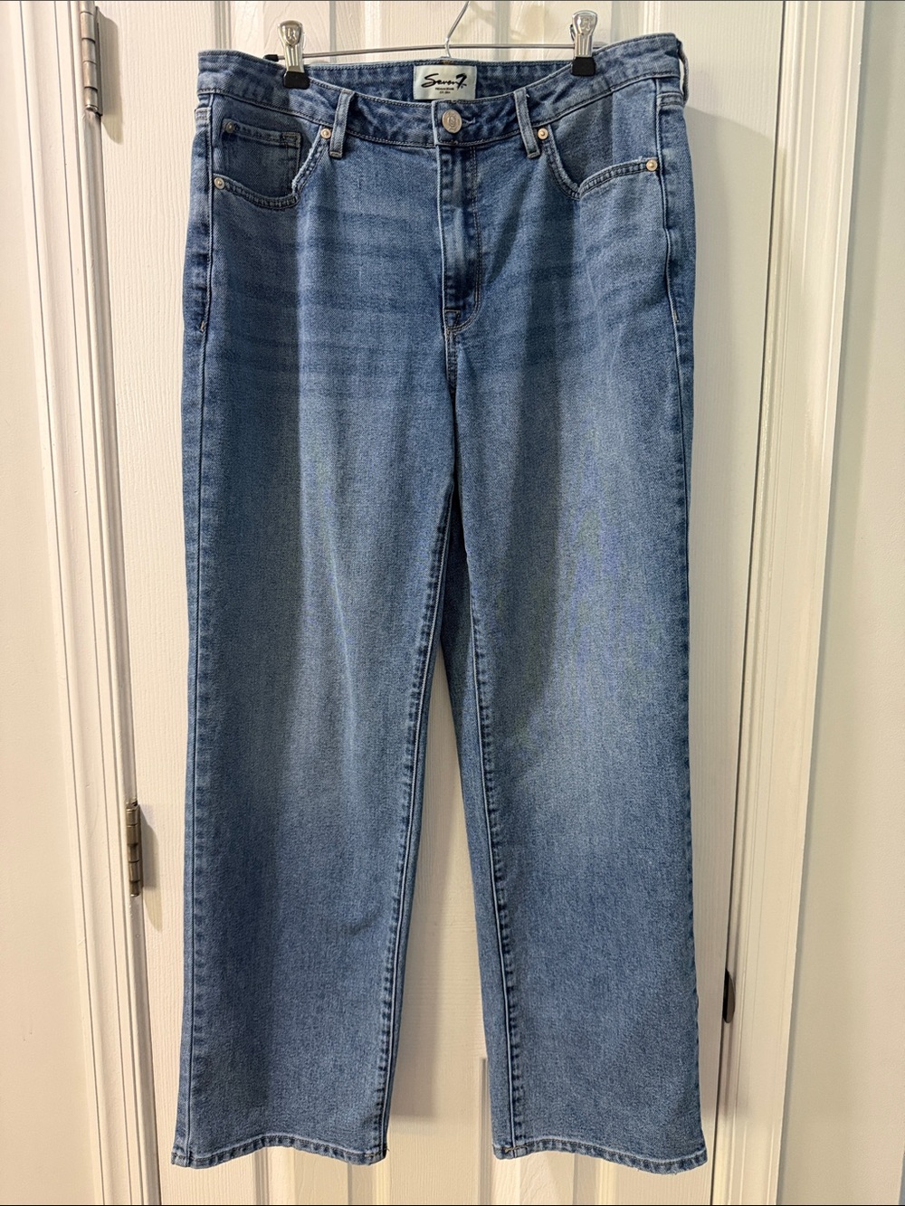 Seven7 Loose Straight-Leg Jeans in Classic Blue Denim size 10